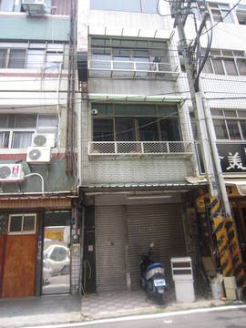 成仁街店面