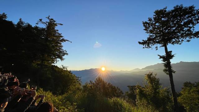 1380342_5eb402b7e0847e3fef605e964ac90271