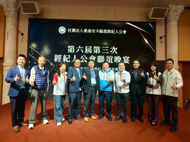 1381638_36f82ae7eafed3a26a4bea78756e0e78